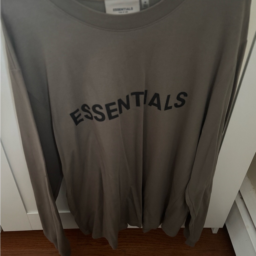 Fear of god Essentials Long Sleeve Shirt in Charcoal
